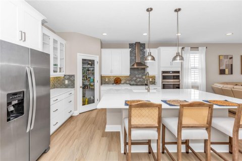 House in DeBary, Florida 5 bedrooms, 296.45 sq.m. № 2157150 - photo 6