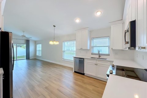Casa en venta en Winter Springs, Florida, 3 dormitorios, 147.44 m2 № 2290600 - foto 11