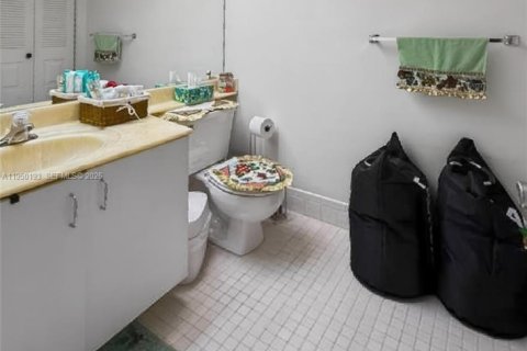 Condominio en alquiler en Pembroke Pines, Florida, 1 dormitorio, 97.08 m2 № 2009391 - foto 15