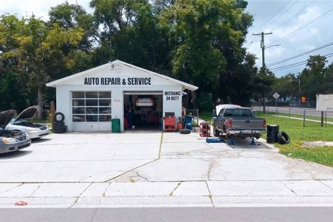 Propiedad comercial en venta en Tampa, Florida, 111.48 m2 № 2198514 - foto 15