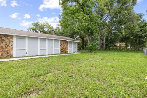 Propiedad comercial en venta en Tampa, Florida, 111.48 m2 № 2198514 - foto 5