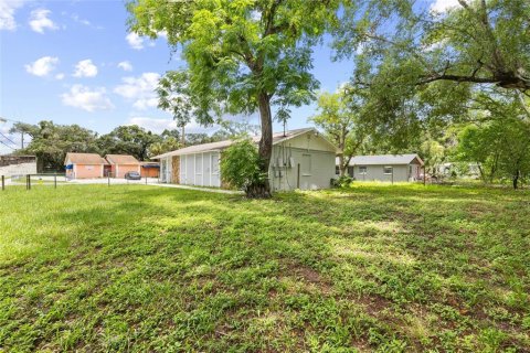Propiedad comercial en venta en Tampa, Florida, 111.48 m2 № 2198514 - foto 7