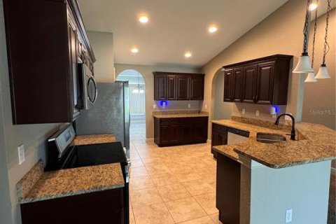 Casa en venta en Ocala, Florida, 3 dormitorios, 179.67 m2 № 1903823 - foto 4