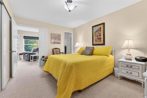 Condo in Clearwater, Florida, 2 bedrooms  № 2155858 - photo 13