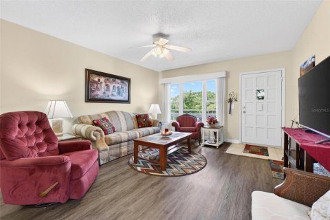Condo in Clearwater, Florida, 2 bedrooms  № 2155858 - photo 3