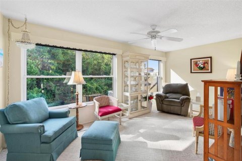 Condo in Clearwater, Florida, 2 bedrooms  № 2155858 - photo 10