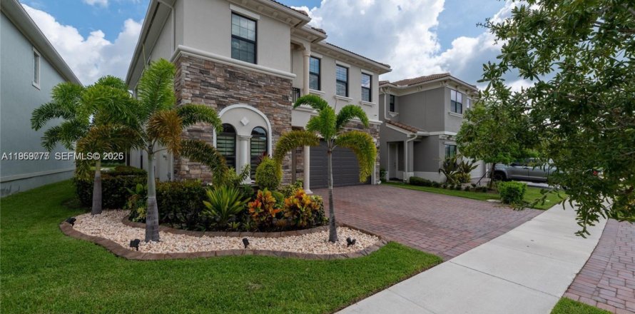 Дом в Корал-Спрингс, Флорида 5 спален, 285.12м2 № 2022232