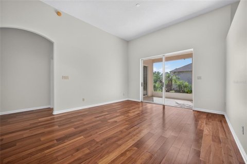 House in Leesburg, Florida 3 bedrooms, 213.77 sq.m. № 2427371 - photo 8