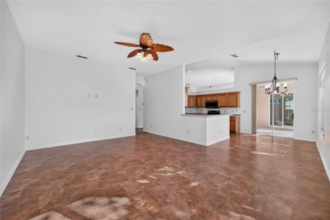 House in Leesburg, Florida 3 bedrooms, 213.77 sq.m. № 2427371 - photo 17