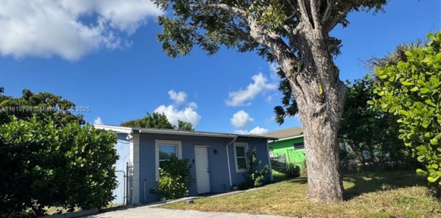 Дом в Делрей-Бич, Флорида 2 спальни, 53.88м2 № 1972082