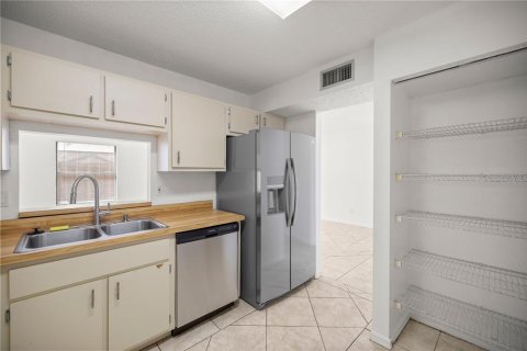 Copropriété à vendre à Ocala, Floride: 2 chambres, 111.39 m2 № 1815879 - photo 7