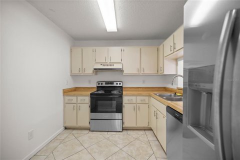 Copropriété à vendre à Ocala, Floride: 2 chambres, 111.39 m2 № 1815879 - photo 6