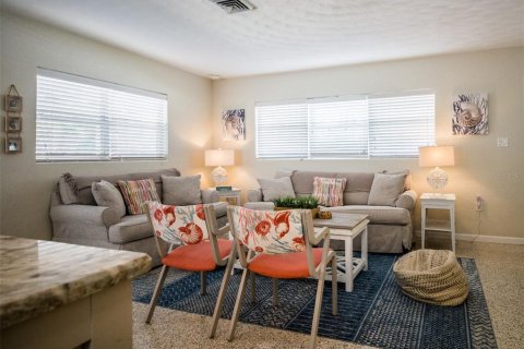 Casa en venta en Bradenton, Florida, 3 dormitorios, 133.59 m2 № 2239993 - foto 9