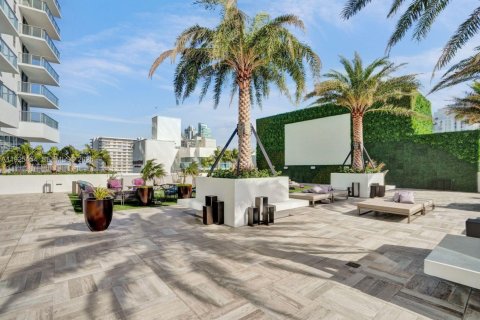 Condominio en alquiler en Hollywood, Florida, 3 dormitorios, 126.44 m2 № 2053134 - foto 9