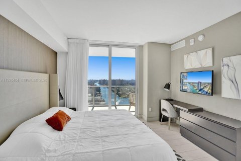 Condominio en alquiler en Hollywood, Florida, 3 dormitorios, 126.44 m2 № 2053134 - foto 15