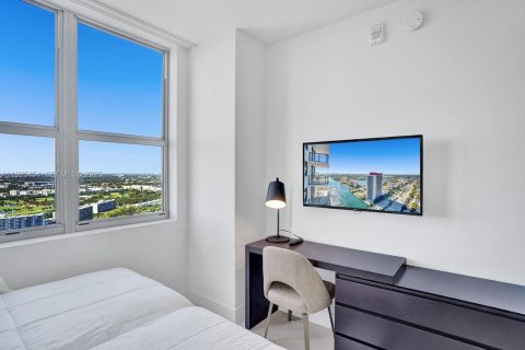 Condominio en alquiler en Hollywood, Florida, 3 dormitorios, 126.44 m2 № 2053134 - foto 22