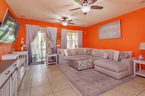 House in Apopka, Florida 3 bedrooms, 205.31 sq.m. № 1893596 - photo 17