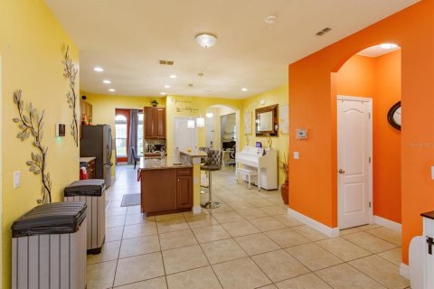 House in Apopka, Florida 3 bedrooms, 205.31 sq.m. № 1893596 - photo 16