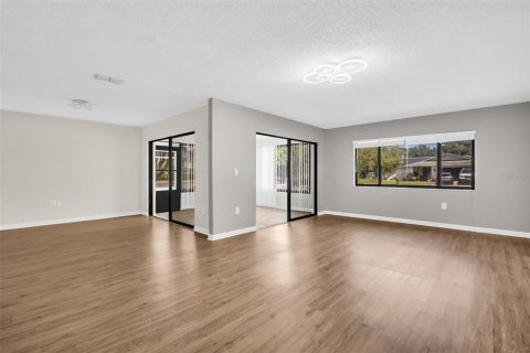 Купить кондоминиум в Клируотер, Флорида 9 комнат, 105.44м2, № 2223466 - фото 4