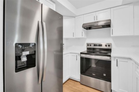 Купить кондоминиум в Клируотер, Флорида 9 комнат, 105.44м2, № 2223466 - фото 8