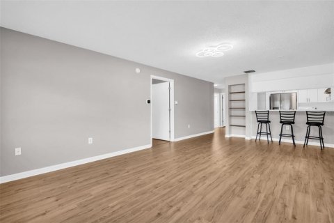 Купить кондоминиум в Клируотер, Флорида 9 комнат, 105.44м2, № 2223466 - фото 5
