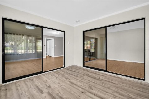 Купить кондоминиум в Клируотер, Флорида 9 комнат, 105.44м2, № 2223466 - фото 13