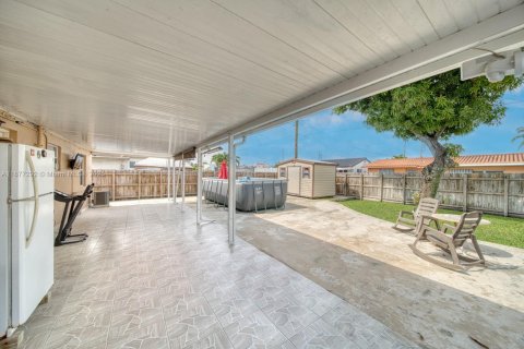 Villa ou maison à vendre à Hialeah, Floride: 3 chambres, 136.75 m2 № 1927391 - photo 26