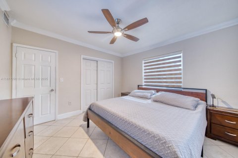 Villa ou maison à vendre à Hialeah, Floride: 3 chambres, 136.75 m2 № 1927391 - photo 13