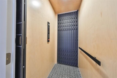 Villa ou maison à vendre à Tampa, Floride: 5 chambres, 434.04 m2 № 1717353 - photo 16