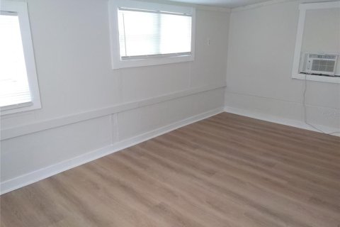 Apartamento en alquiler en Saint Petersburg, Florida, 1 habitación, 40.13 m2 № 2283536 - foto 4