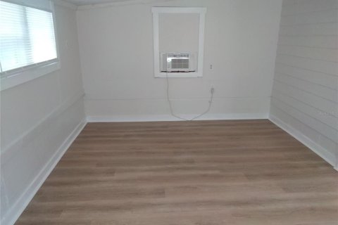 Apartamento en alquiler en Saint Petersburg, Florida, 1 habitación, 40.13 m2 № 2283536 - foto 3