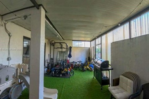 Adosado en venta en Pembroke Pines, Florida, 3 dormitorios, 136.75 m2 № 1949711 - foto 28