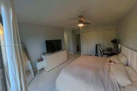 Adosado en venta en Pembroke Pines, Florida, 3 dormitorios, 136.75 m2 № 1949711 - foto 20