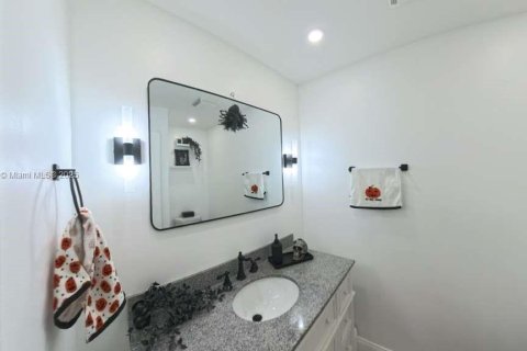 Adosado en venta en Pembroke Pines, Florida, 3 dormitorios, 136.75 m2 № 1949711 - foto 15