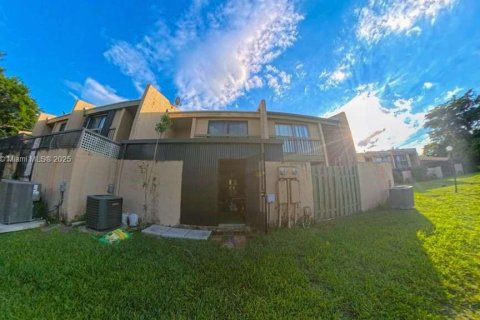 Adosado en venta en Pembroke Pines, Florida, 3 dormitorios, 136.75 m2 № 1949711 - foto 30