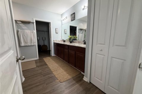 House in Dover, Florida 5 bedrooms, 273.97 sq.m. № 2403533 - photo 25