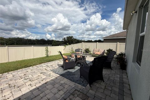 House in Dover, Florida 5 bedrooms, 273.97 sq.m. № 2403533 - photo 7