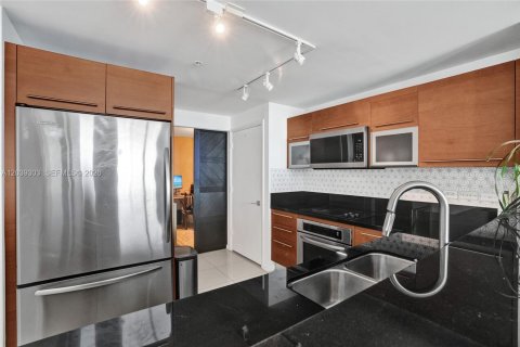 Condominio en venta en Miami, Florida, 2 dormitorios, 126.63 m2 № 2244157 - foto 6