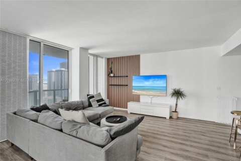 Condominio en venta en Miami, Florida, 2 dormitorios, 126.63 m2 № 2244157 - foto 10