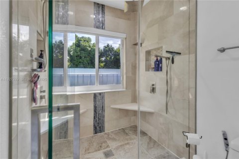 House in Homestead, Florida 4 bedrooms, 282.79 sq.m. № 2061634 - photo 8