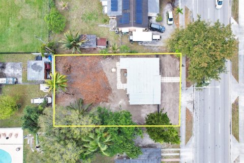 House in Miami, Florida 3 bedrooms, 99.13 sq.m. № 2045888 - photo 11