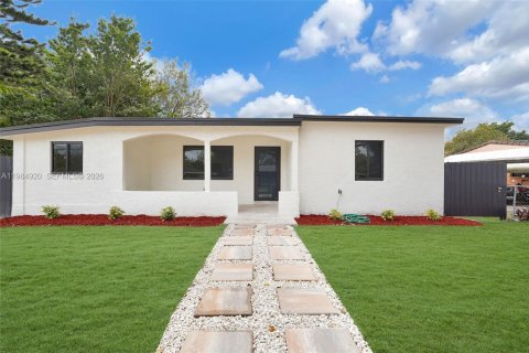 House in Miami, Florida 3 bedrooms, 99.13 sq.m. № 2045888 - photo 7