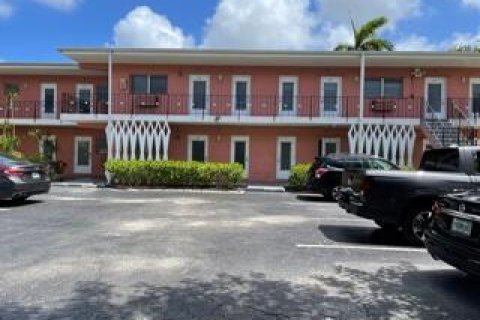 Condominio en North Miami, Florida, 2 dormitorios  № 2190865
