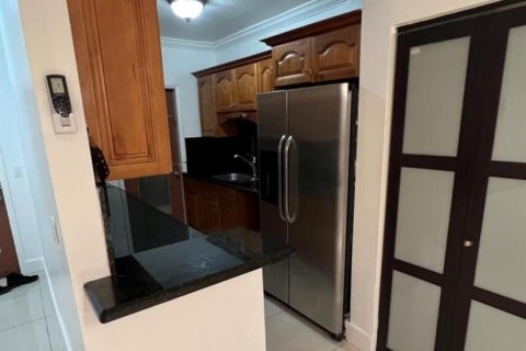 Condominio en alquiler en North Miami, Florida, 2 dormitorios, 82.68 m2 № 2190865 - foto 9