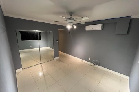 Condominio en alquiler en North Miami, Florida, 2 dormitorios, 82.68 m2 № 2190865 - foto 6