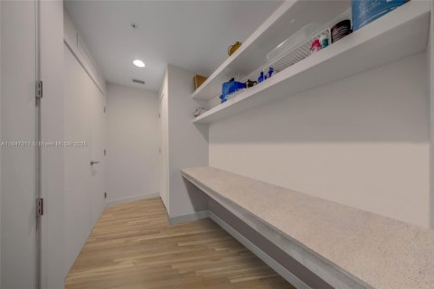 Condominio en venta en Miami, Florida, 3 dormitorios, 133.59 m2 № 1888834 - foto 20