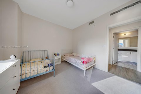Condominio en venta en Miami, Florida, 3 dormitorios, 133.59 m2 № 1888834 - foto 12