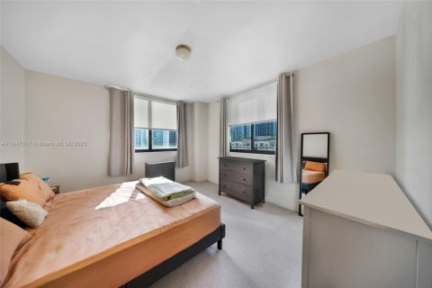 Condominio en venta en Miami, Florida, 3 dormitorios, 133.59 m2 № 1888834 - foto 7
