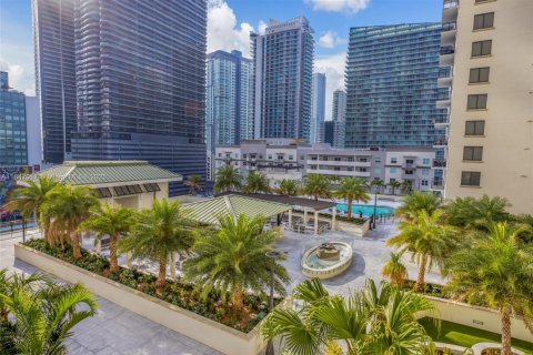 Condominio en venta en Miami, Florida, 3 dormitorios, 133.59 m2 № 1888834 - foto 15