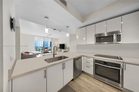 Condominio en venta en Miami, Florida, 3 dormitorios, 133.59 m2 № 1888834 - foto 6